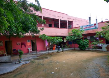 Rajeswari-old-age-home-Old-age-homes-Charminar-hyderabad-Telangana-1