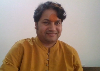 Rakkesh-chandra-Astrologers-Pune-Maharashtra-1