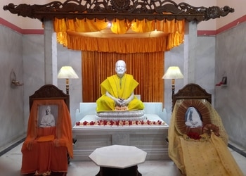 Ramakrishna-math-and-ramakrishna-mission-ashrama-Temples-Malda-West-bengal-3