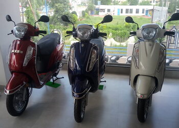 Rathi-suzuki-Motorcycle-dealers-Amravati-Maharashtra-3