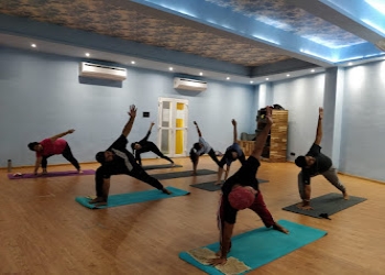 Rawfit-fun-fitness-studio-Gym-Shankar-nagar-raipur-Chhattisgarh-2