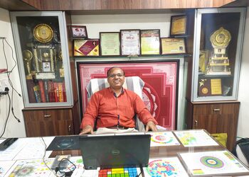 Real-vaastu-Vastu-consultant-Mavdi-rajkot-Gujarat-1