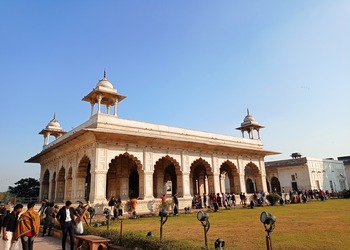 Red-fort-Tourist-attractions-New-delhi-Delhi-3