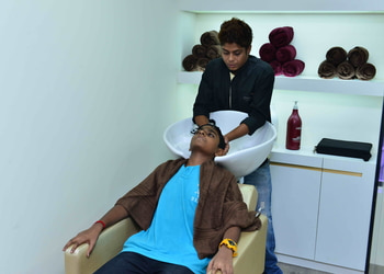 Reenz-unisex-salon-spa-Beauty-parlour-Vazhuthacaud-thiruvananthapuram-Kerala-3