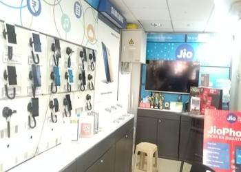 Reliance-digital-xpress-mini-Mobile-stores-Malda-West-bengal-3