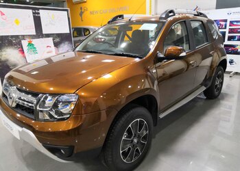 Renault-Car-dealer-Solapur-Maharashtra-2