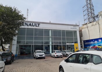 Renault-jalandhar-Car-dealer-Jalandhar-Punjab-1