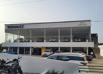 Renault-jamnagar-Car-dealer-Jamnagar-Gujarat-1