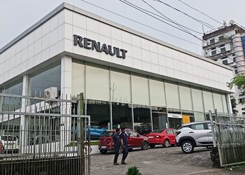 Renault-kochi-Car-dealer-Vyttila-kochi-Kerala-1