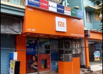 Renew-Mobile-stores-Baguiati-kolkata-West-bengal-1