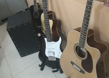 Riyaaz-music-academy-Guitar-classes-Patiala-Punjab-2