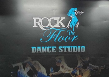 Rock-the-floor-dance-fitness-studio-Dance-schools-Thane-Maharashtra-1