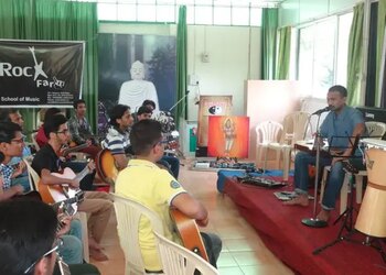 Rockfarm-school-of-music-Guitar-classes-Nanakheda-ujjain-Madhya-pradesh-3