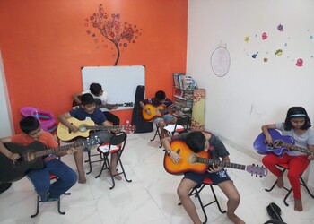 Rohans-guitar-classes-Guitar-classes-Pune-Maharashtra-3