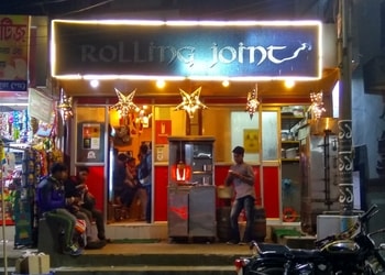 Rolling-joint-Fast-food-restaurants-Agartala-Tripura-1