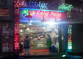 Roly-poly-cakes-nd-eatery-Cake-shops-Bhavnagar-Gujarat-1