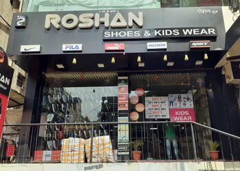 Roshan-shoes-Shoe-store-Kolhapur-Maharashtra-1