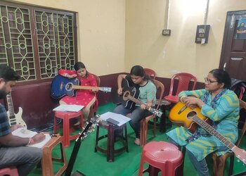 Row-lg-institute-Music-schools-Jalpaiguri-West-bengal-2