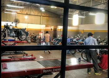 Royal-enfield-showroom-Motorcycle-dealers-Benachity-durgapur-West-bengal-2