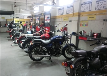 Royal-enfield-showroom-Motorcycle-dealers-Jalpaiguri-West-bengal-3