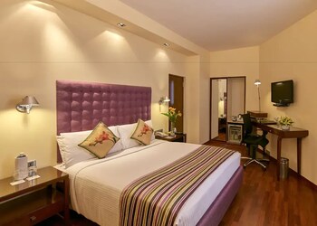 Royal-orchid-central-4-star-hotels-Bangalore-Karnataka-2