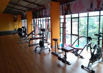 Rs-fitness-hub-Gym-Ayyanthole-thrissur-trichur-Kerala-1