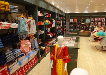 Rukmini-exclusive-Clothing-stores-Latur-Maharashtra-2