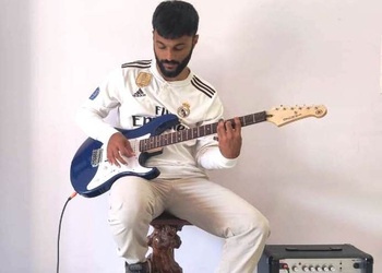S-brandos-guitar-class-Guitar-classes-Bangalore-Karnataka-3