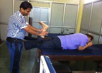 Saini-physiotherapy-and-rehabilitation-clinic-Physiotherapists-Civil-lines-jalandhar-Punjab-3