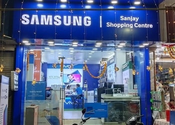Sanjay-shopping-centre-Mobile-stores-Saket-meerut-Uttar-pradesh-1
