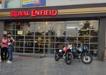 Sarabhai-automotive-Motorcycle-dealers-Naranpura-ahmedabad-Gujarat-1