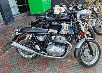 Saran-motors-Motorcycle-dealers-Vizag-Andhra-pradesh-3