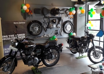 Sareen-motors-Motorcycle-dealers-Civil-lines-kanpur-Uttar-pradesh-2