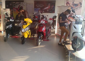 Satnam-honda-Motorcycle-dealers-Lal-kothi-jaipur-Rajasthan-2
