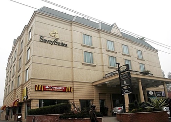 Savoy-suites-3-star-hotels-Noida-Uttar-pradesh-1