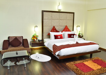 Seasons-hotel-4-star-hotels-Rajkot-Gujarat-2