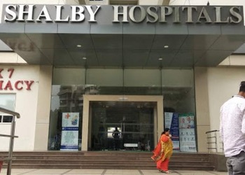 Shalby-hospital-Private-hospitals-Surat-Gujarat-1