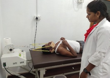 Shanthipriya-physiotherapy-clinic-Physiotherapists-Anna-nagar-madurai-Tamil-nadu-2