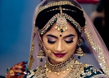 Shefalis-makeover-studio-Beauty-parlour-Sailana-ratlam-Madhya-pradesh-1