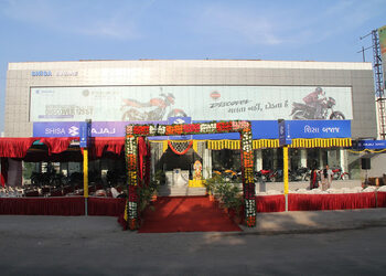 Shisa-bajaj-Motorcycle-dealers-Tarsali-vadodara-Gujarat-1