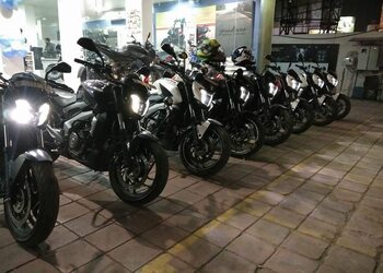 Shisa-bajaj-Motorcycle-dealers-Tarsali-vadodara-Gujarat-2