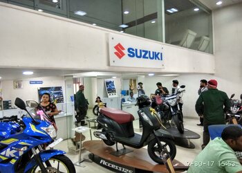 Shiv-suzuki-Motorcycle-dealers-Pimpri-chinchwad-Maharashtra-3