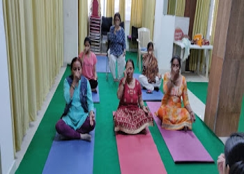 Shivambu-yoga-nature-cure-hospital-Yoga-classes-Kolhapur-Maharashtra-1