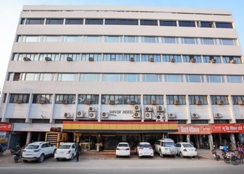 Shivoy-hotel-3-star-hotels-Gorakhpur-Uttar-pradesh-1