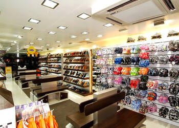 Shoe-paradise-Shoe-store-Pune-Maharashtra-2