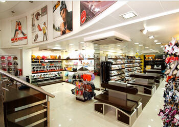 Shoe-paradise-Shoe-store-Pune-Maharashtra-3