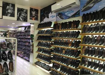 Shoe-world-Shoe-store-Pune-Maharashtra-3