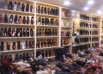 Shoeholic-footwear-Shoe-store-Jaipur-Rajasthan-3