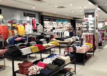 Shoppers-stop-Clothing-stores-Ghaziabad-Uttar-pradesh-2