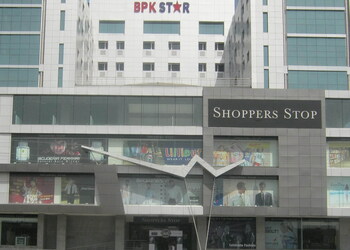 Shoppers-stop-Clothing-stores-Indore-Madhya-pradesh-1